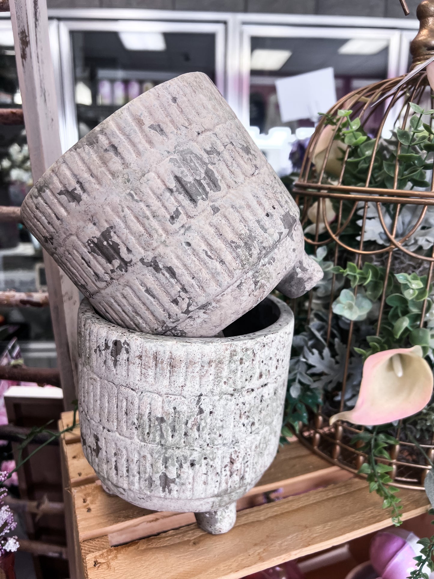 Cement Mossy Antique Pot With Legs