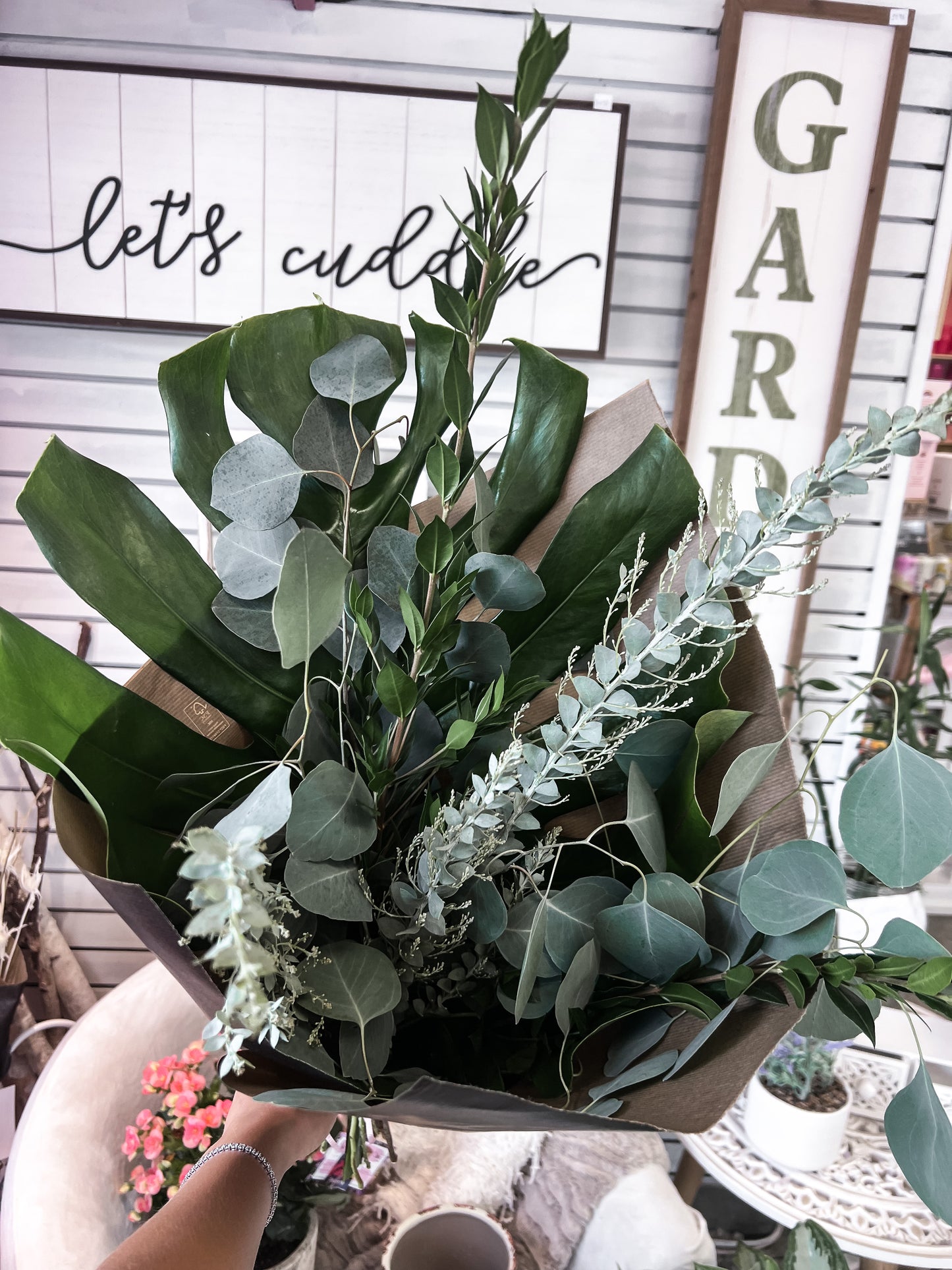 Monstera, Eucalyptus Bouquet