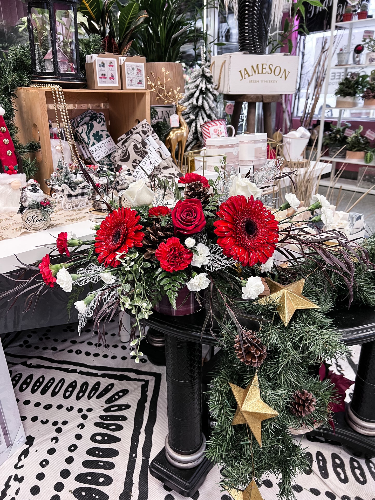 Mistletoe Arrangement