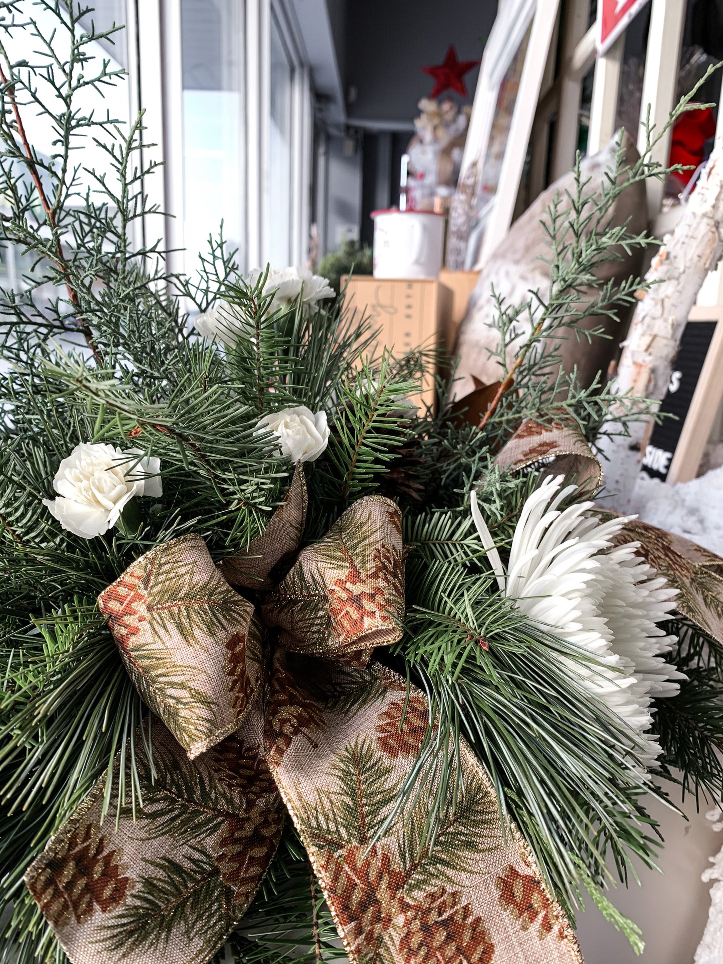 Macyks Christmas Arrangement