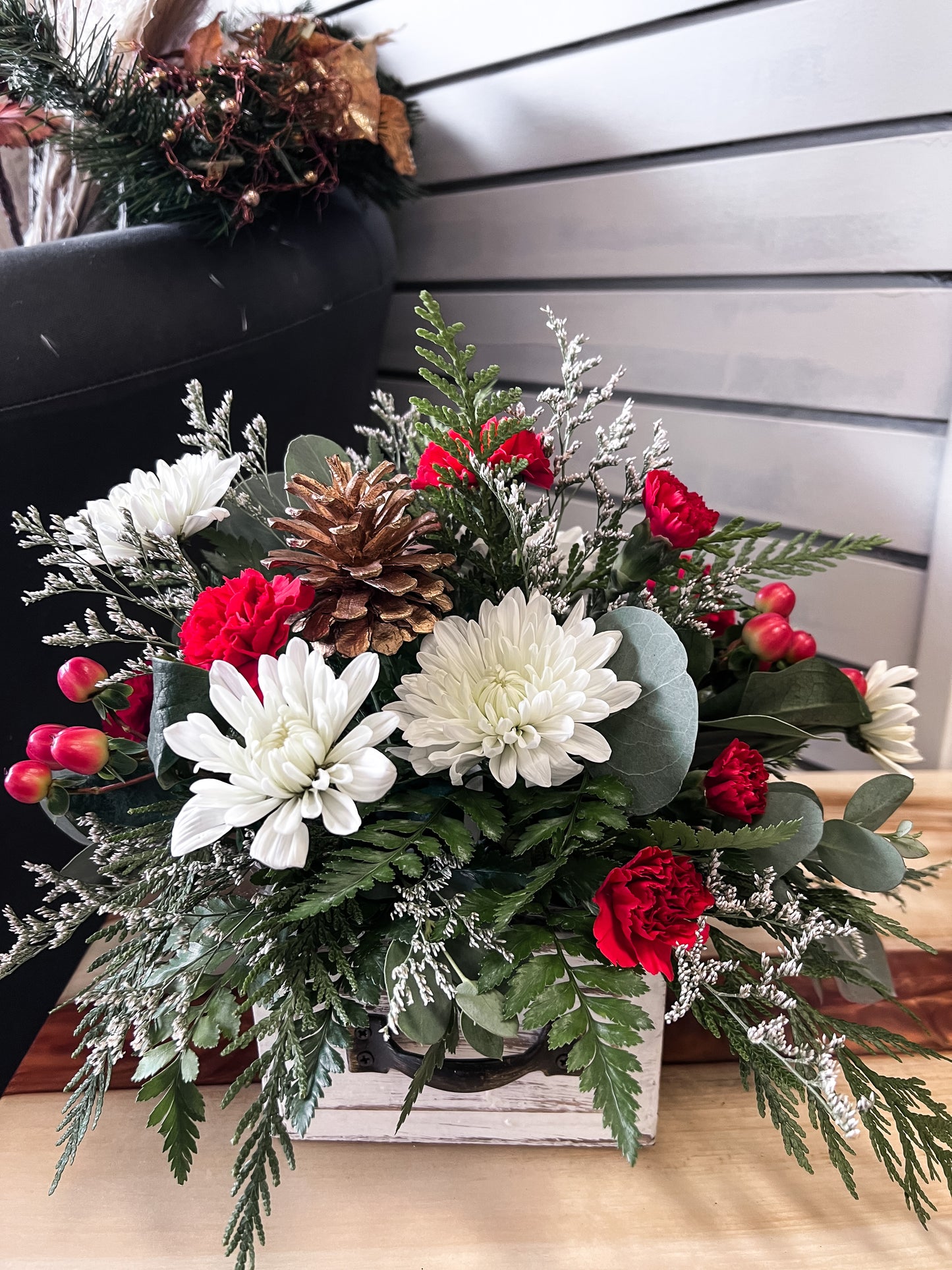 Macyks Christmas Arrangement