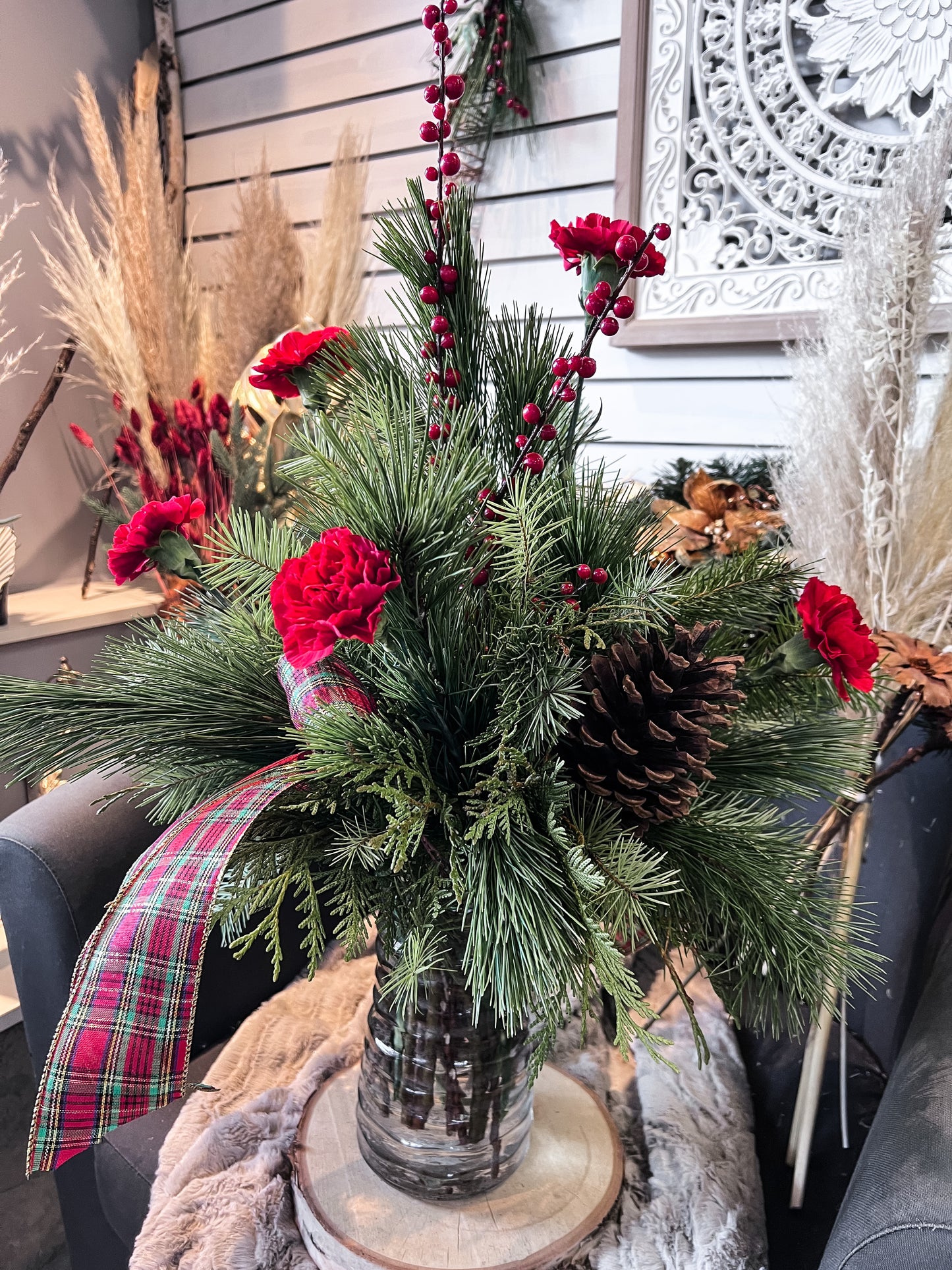 Macyks Christmas Vase