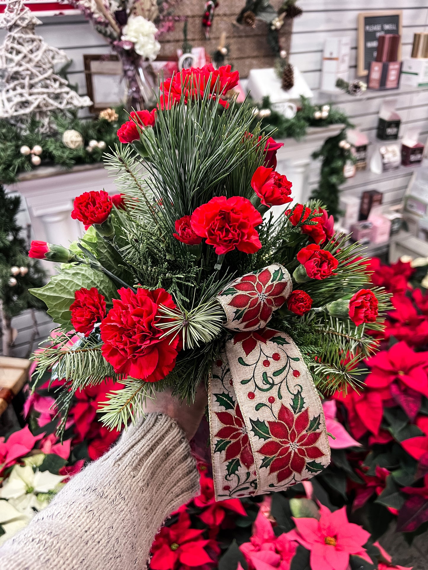 Macyks Christmas Vase