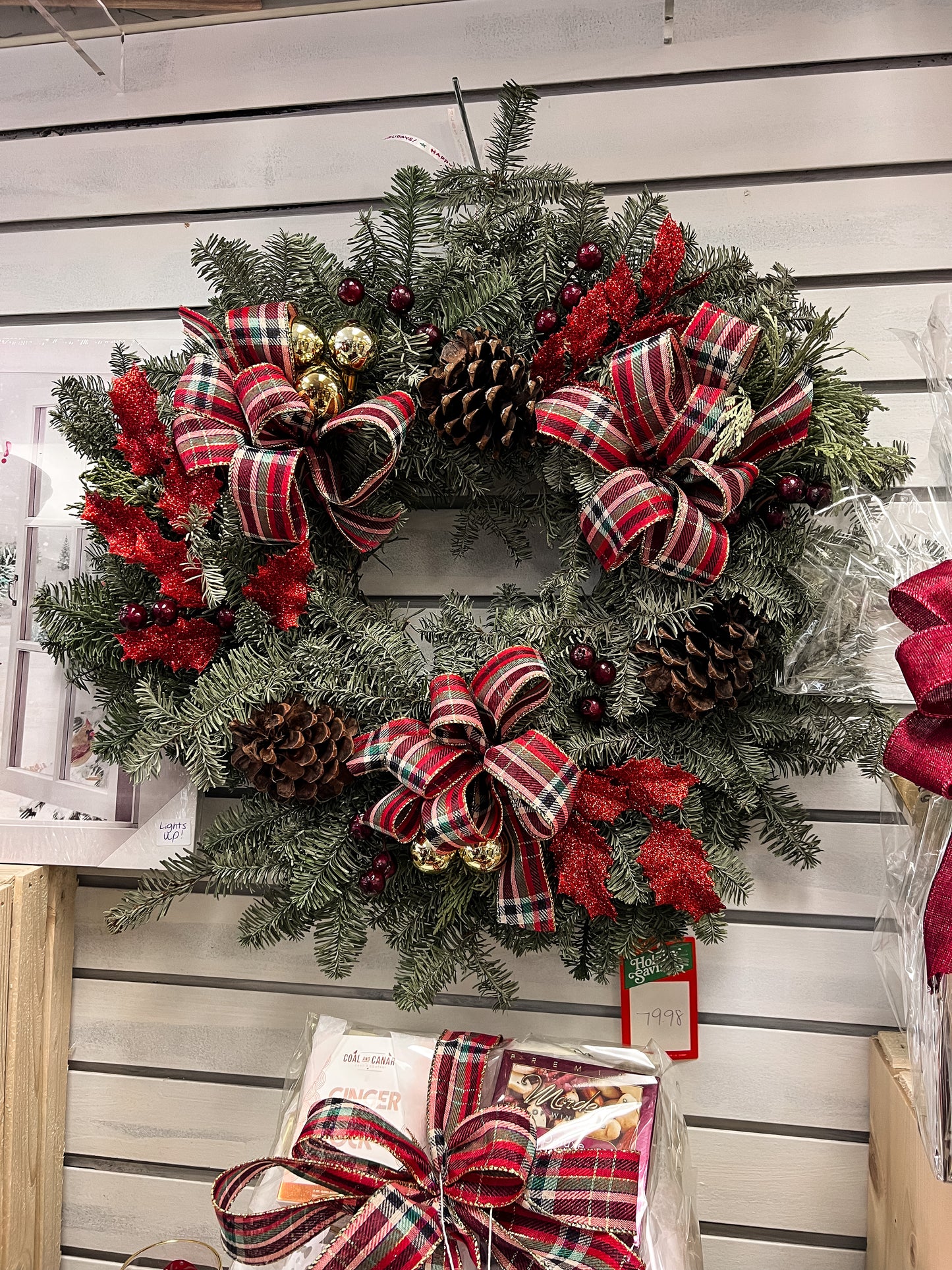 Christmas Pinecones Wreath