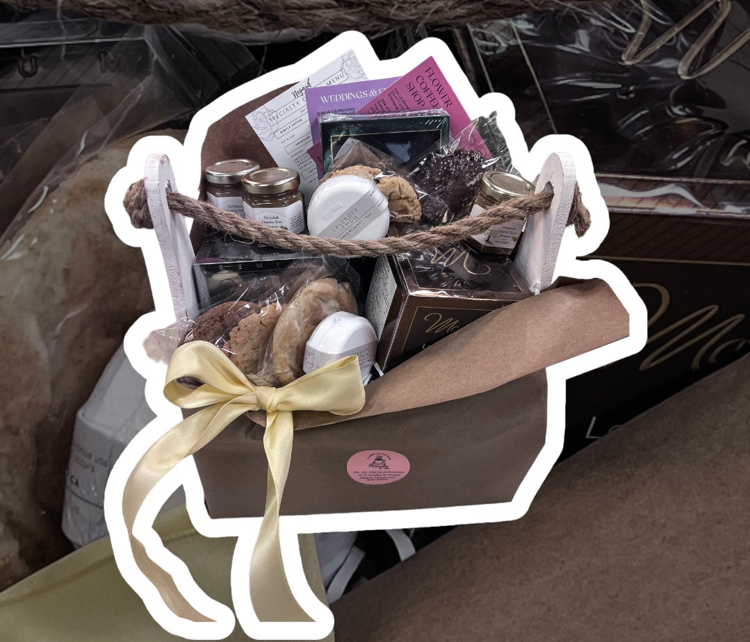 "I Love You" Gift Basket / Set