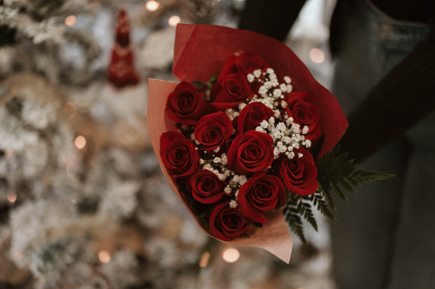 Valentines Day Deluxe Red Rose Bouquet